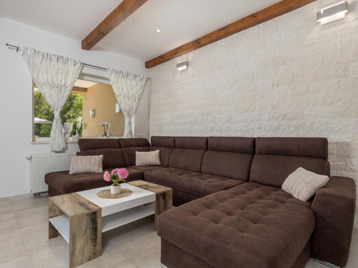 Villa Matea - Mlk150 By Interhome Dobrinj Екстериор снимка
