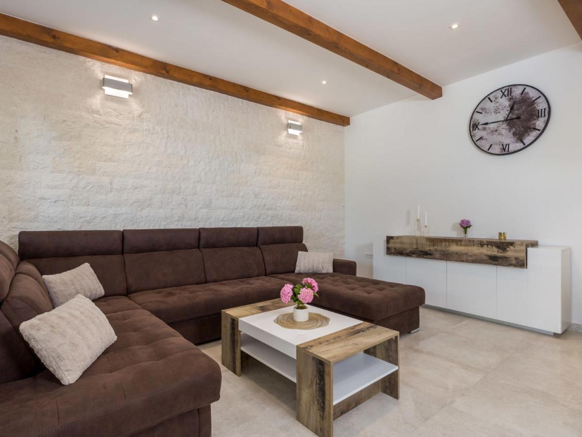 Villa Matea - Mlk150 By Interhome Dobrinj Екстериор снимка