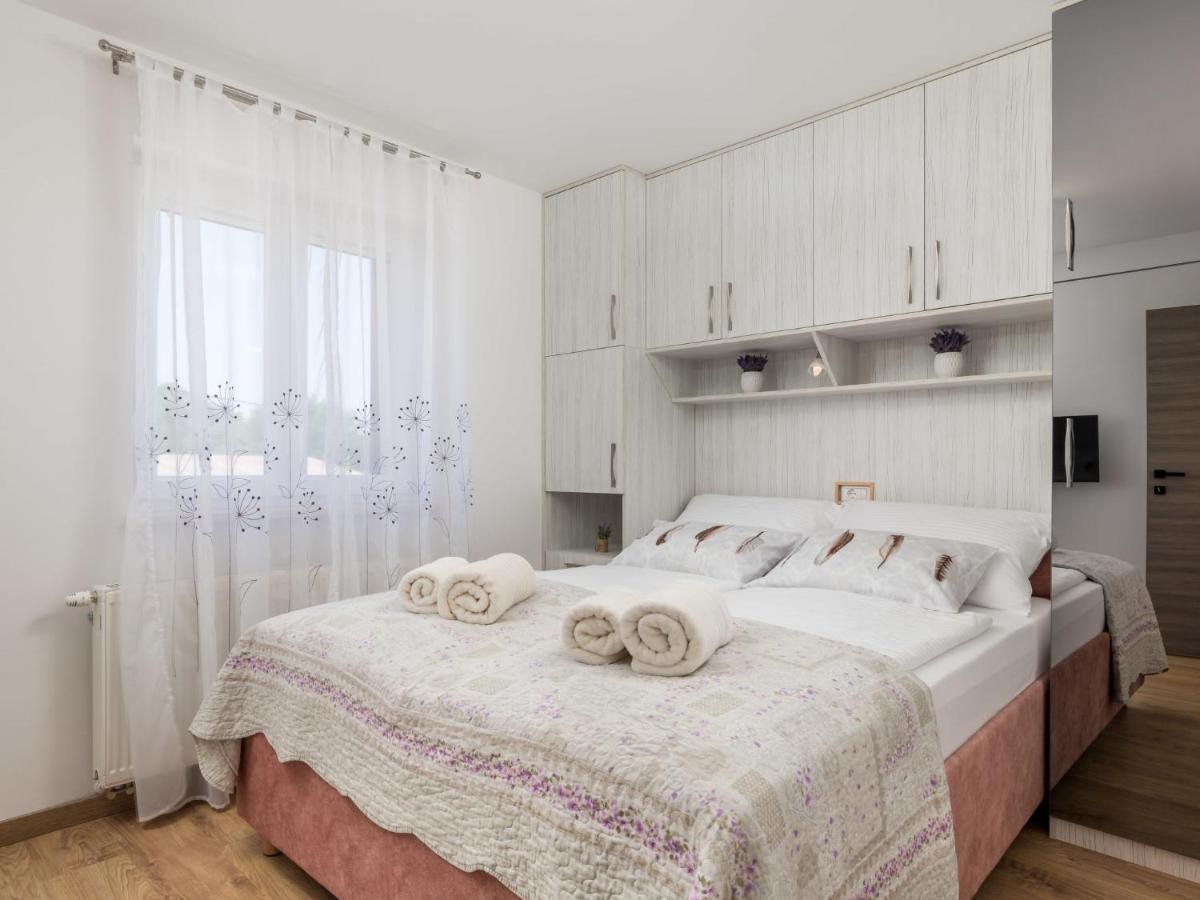 Villa Matea - Mlk150 By Interhome Dobrinj Екстериор снимка