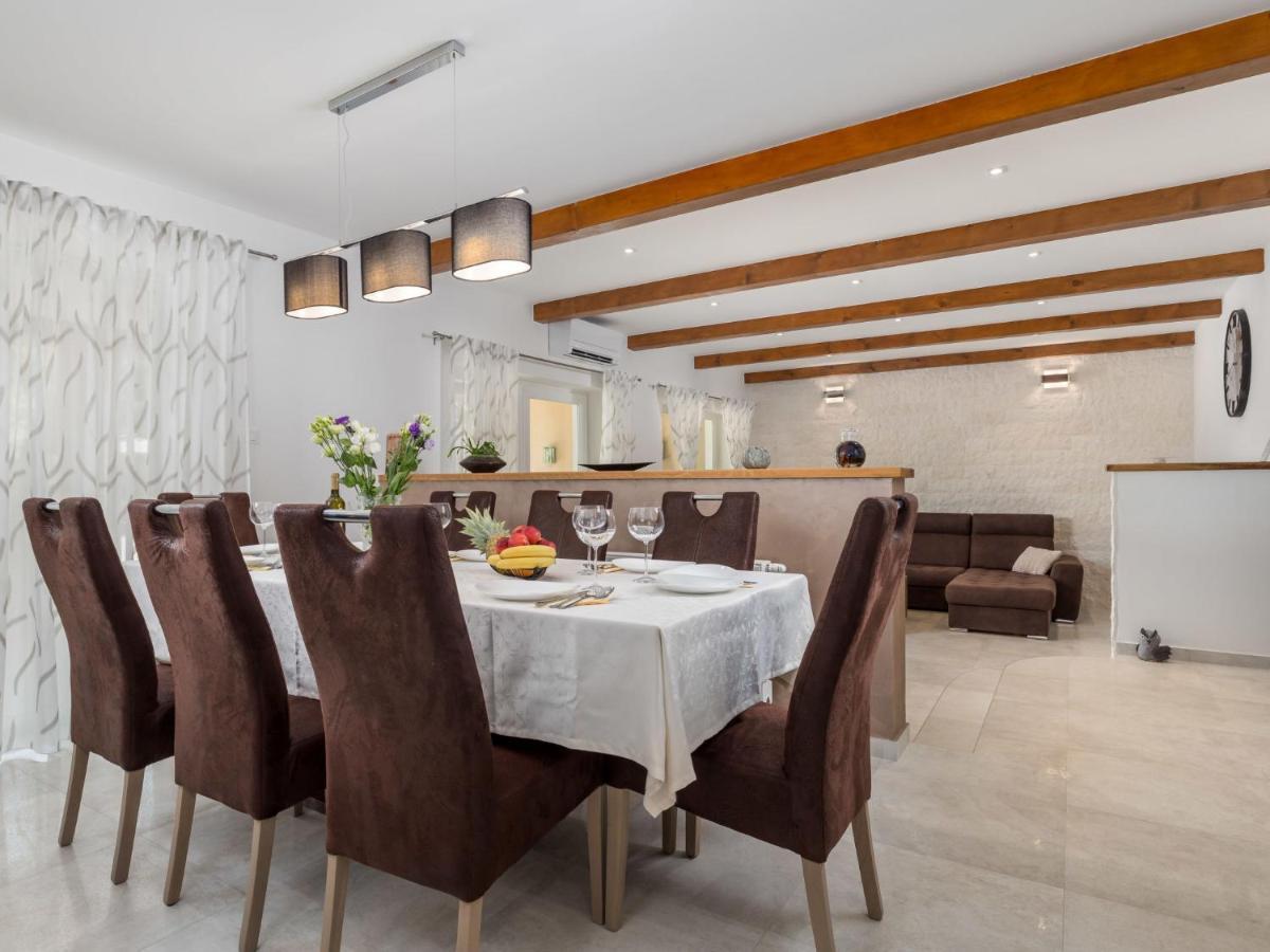Villa Matea - Mlk150 By Interhome Dobrinj Екстериор снимка